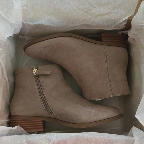 J Crew NEW NIB suede ankle boot gray 8.5 - Picture 2 of 4